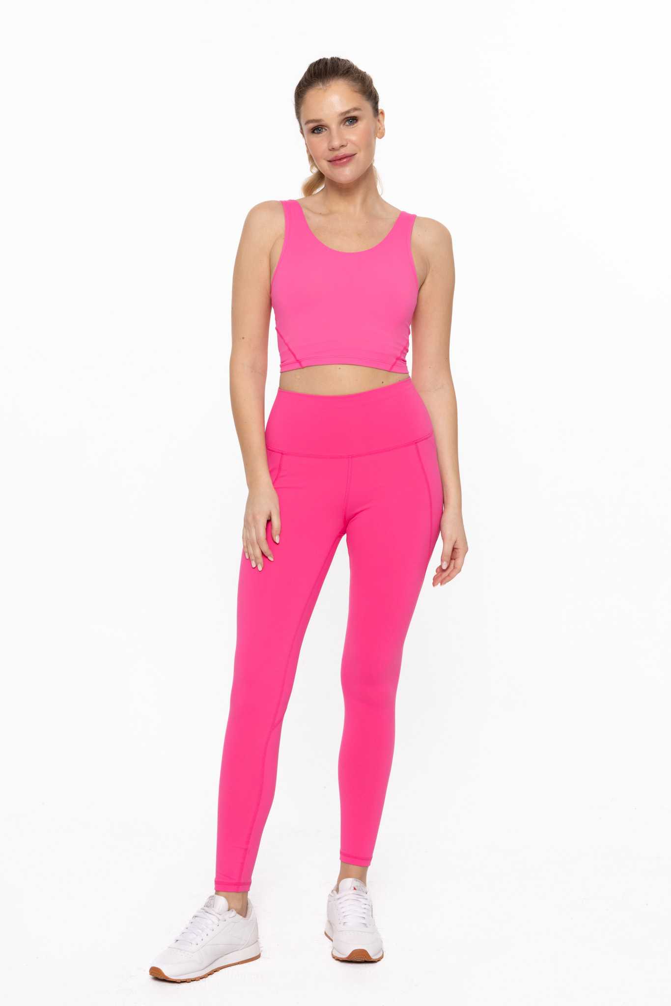Essential Elongated Sports Bra Hot pink